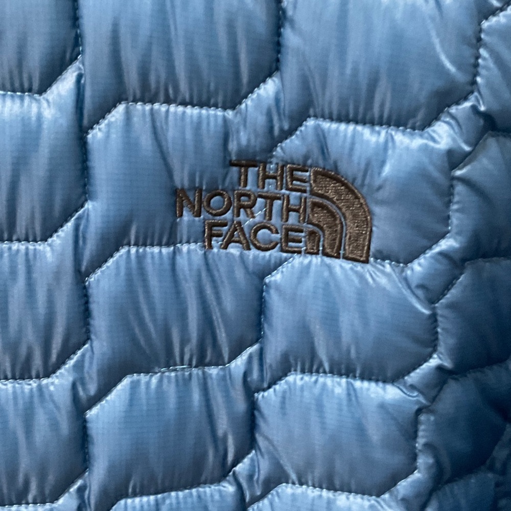 The North Face Men's Thermoball Jacket Size XL New Heron Blue TNF Slim Fit - Picture 6 of 10